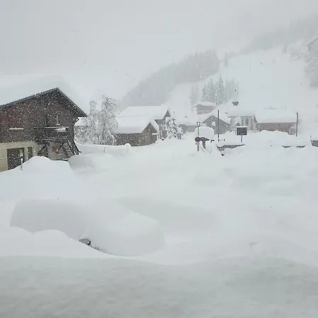 La Duchère Le Plan-la Giettaz Massif Des Aravis * La Giettaz