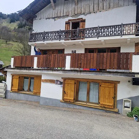 La Duchère Le Plan-la Giettaz Massif Des Aravis *