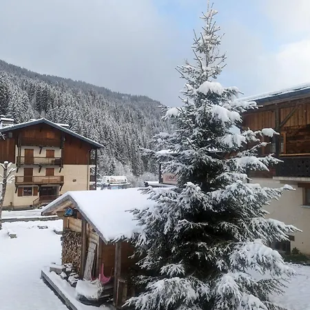 La Duchère Le Plan-la Giettaz Massif Des Aravis La Giettaz